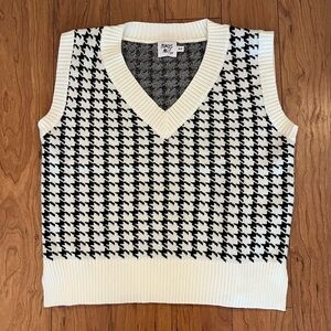 Princess Polly XS/S OVERSIZED Sweater Vest Ivory Black Herringbone Academia V